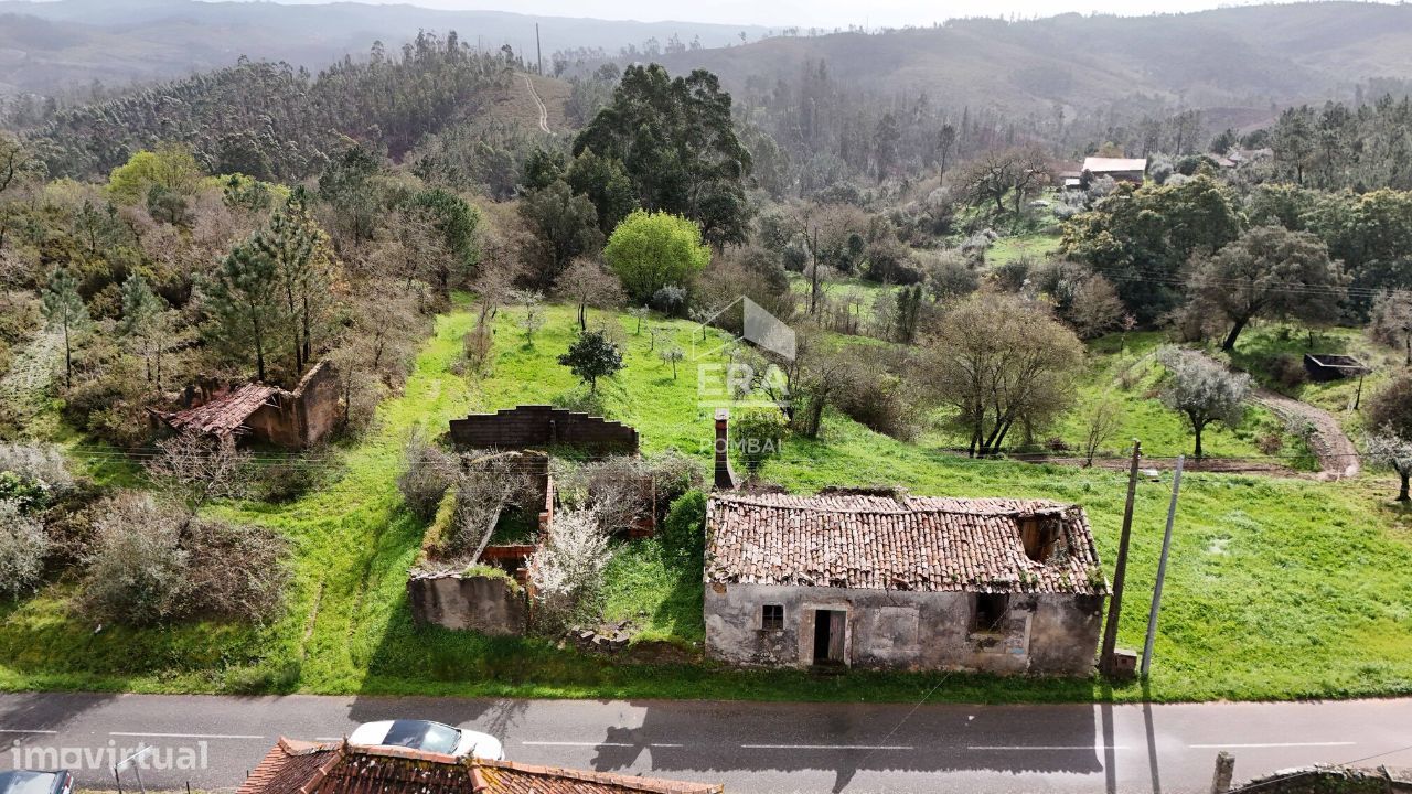 Moradia para Reconstrução em Freixianda, Ourém - Grande imagem: 1/18