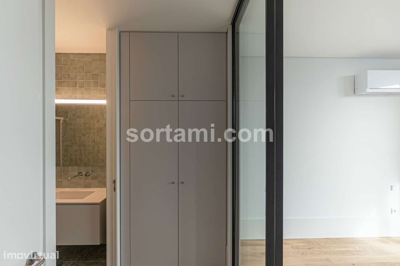 Apartamento T1+1 Venda em Cedofeita, Santo Ildefonso, Sé, Miragaia, Sã-4