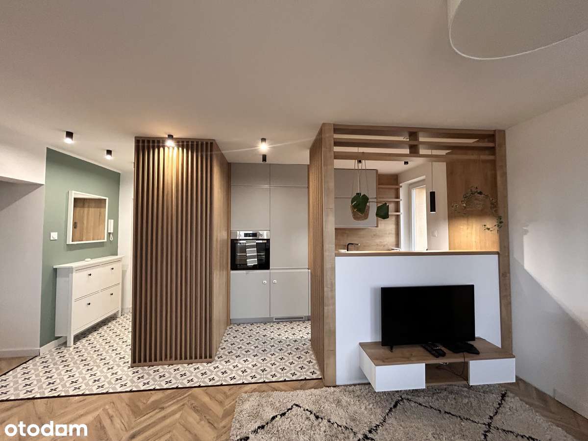 Mieszkanie 57 m² na Saskiej Kępie – 3 pokoje, balkon, klimatyzacja - Pełny obrazek: 1/18