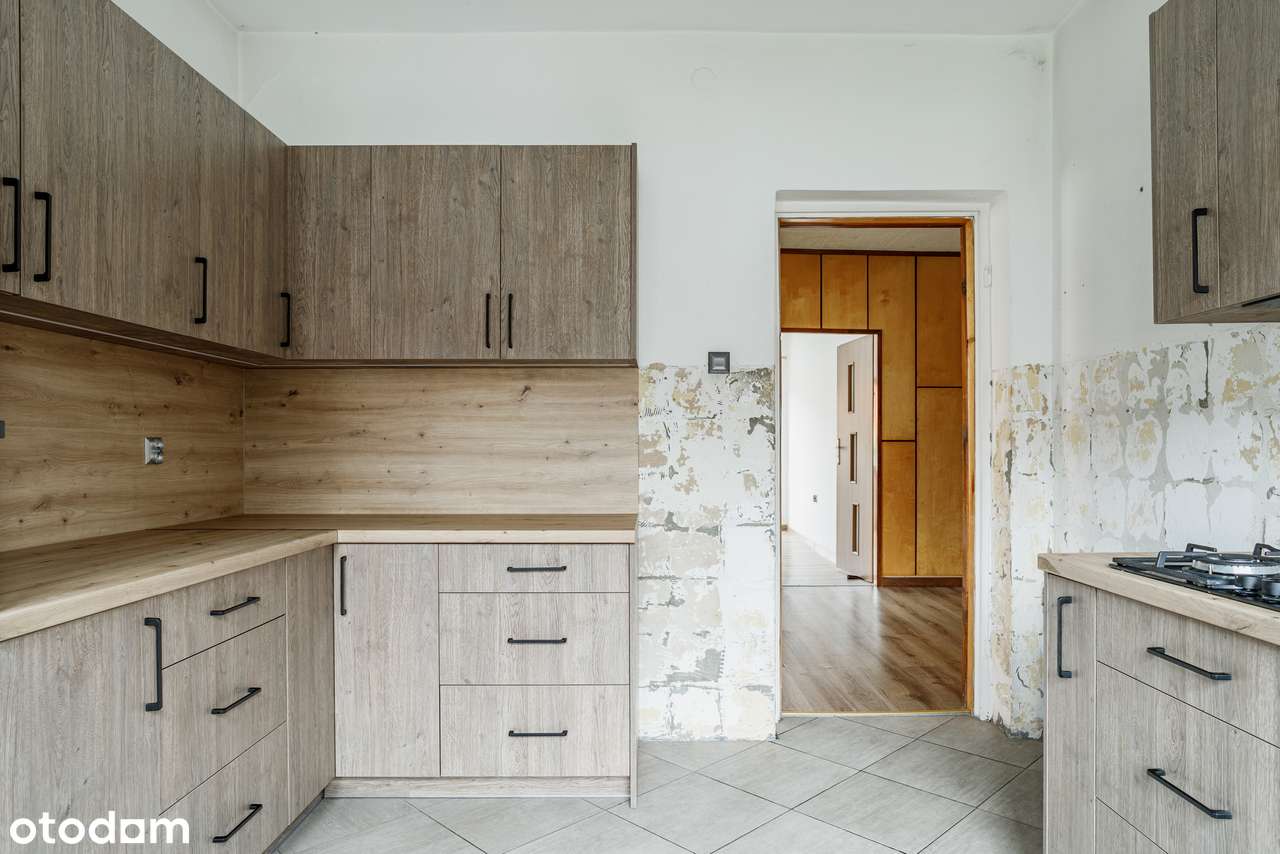 Duży dom z potencjałem pod górami - Brenna - do zamieszkania.-9