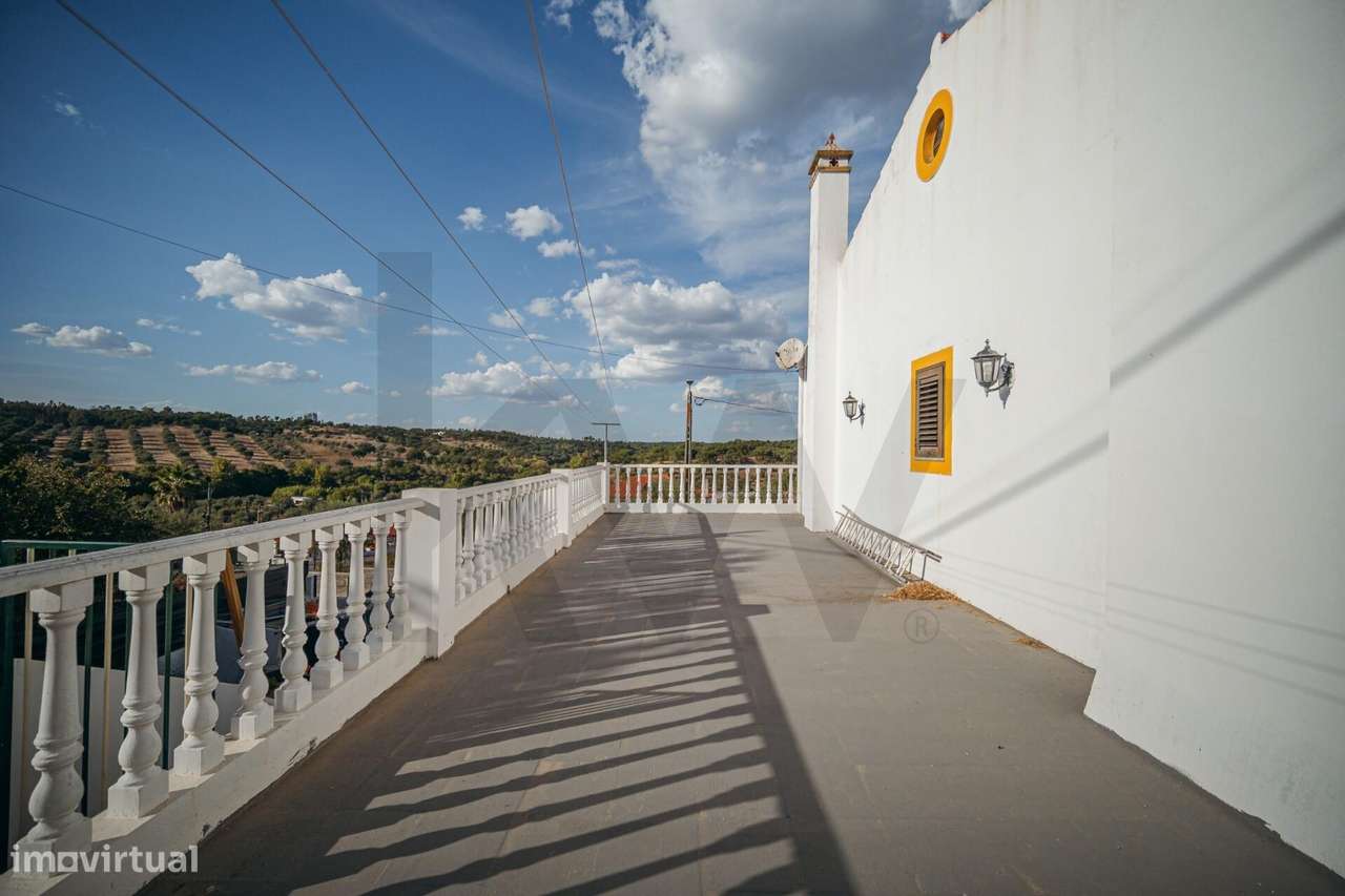 Excelente moradia  T5  com certificação energética  A, entre o confort - Grande imagem: 3/22