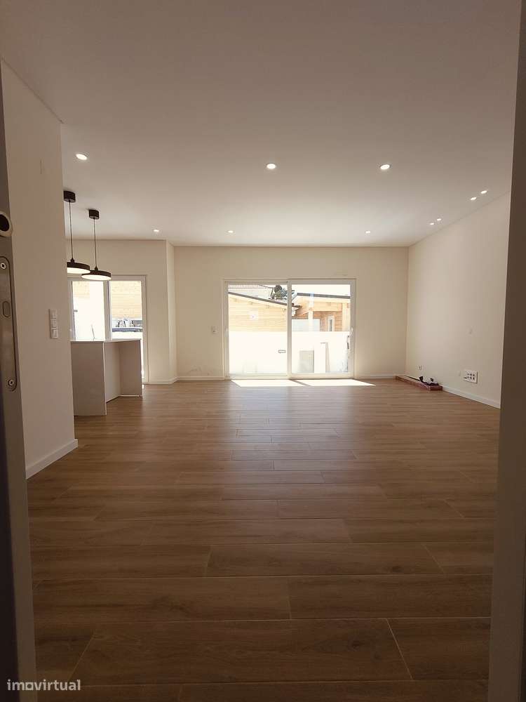 Moradia Geminada T3 com duas Suítes - Oferta 1% do valor de aquisição-46