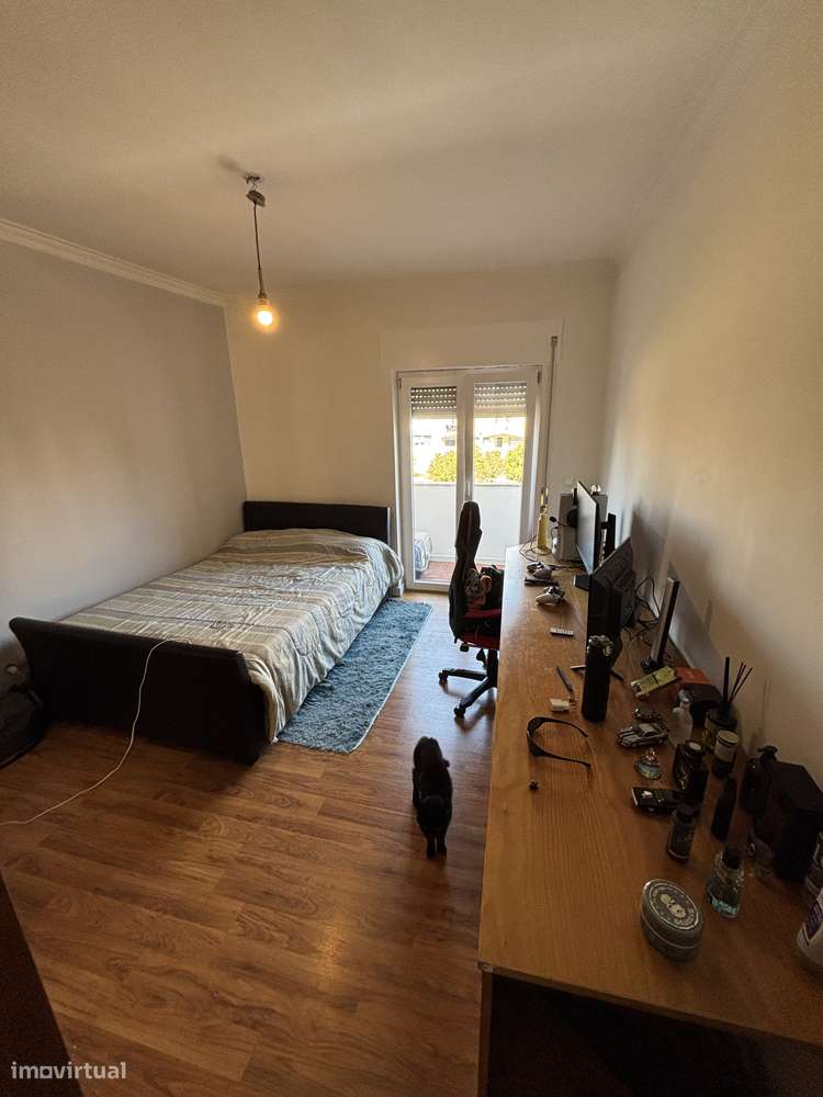Apartamento T4 à venda no centro do Montijo-16
