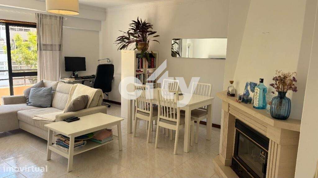 T1 Luminoso com Varanda e Vista Jardim | Zona Nobre da Parede – Cascai - Grande imagem: 5/30