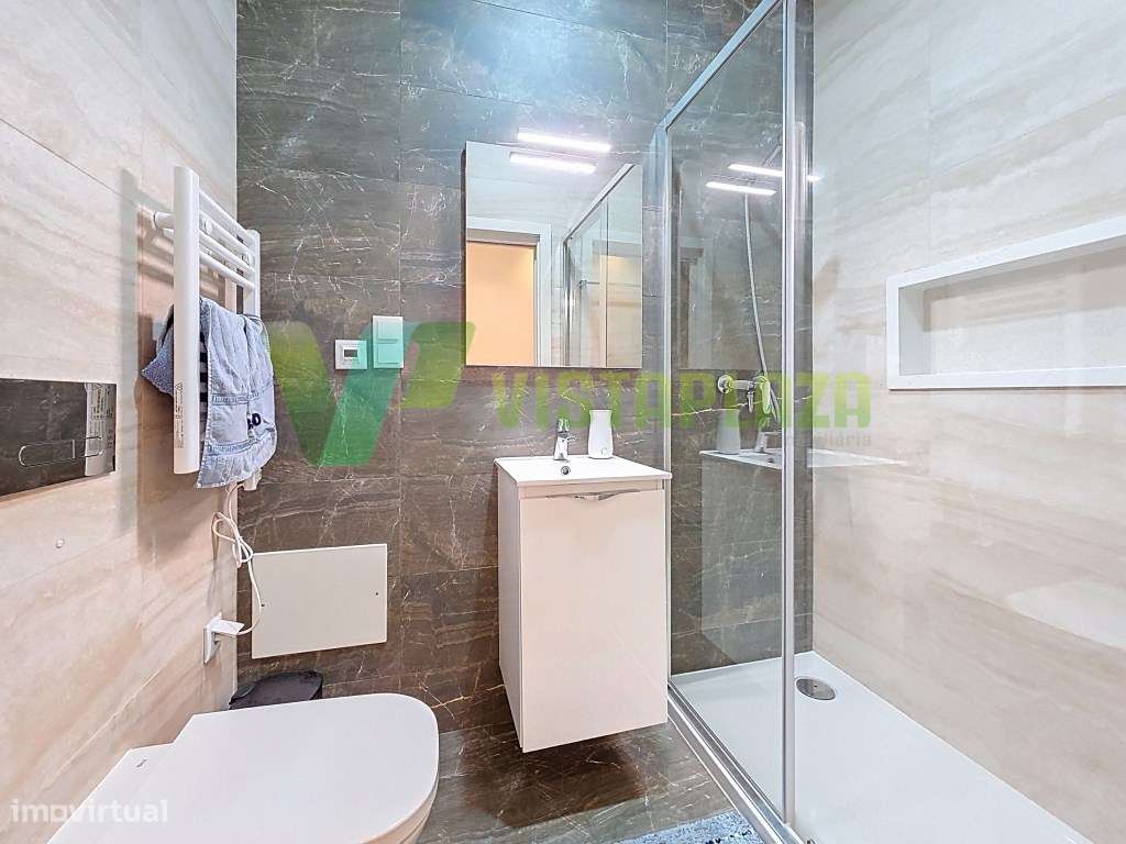 Apartamento T4 Acabamentos de Luxo na Urbanização do Fojo, Portimão-12