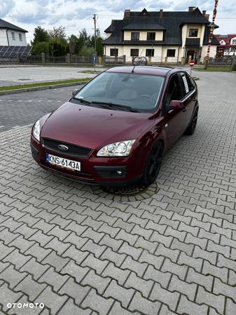 Ford Focus 2.0 TDCi Ghia - 1