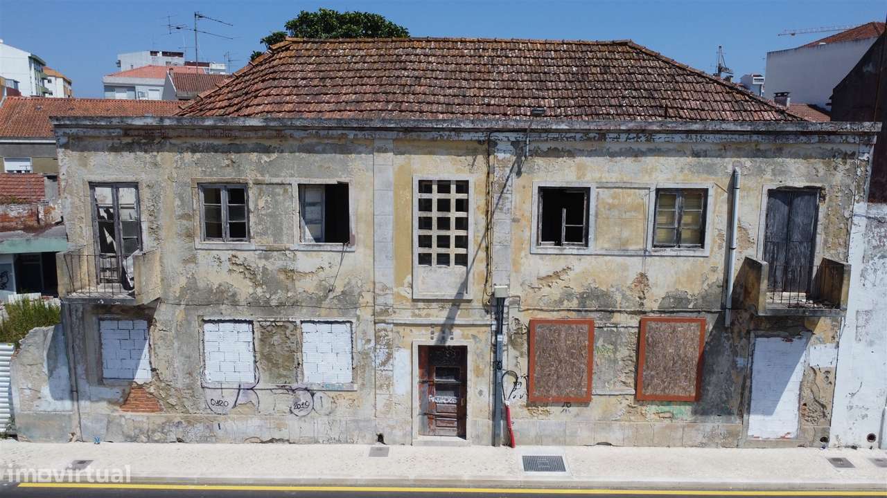 Edifício Habitacional – Projeto Aprovado para 4 Fogos-0