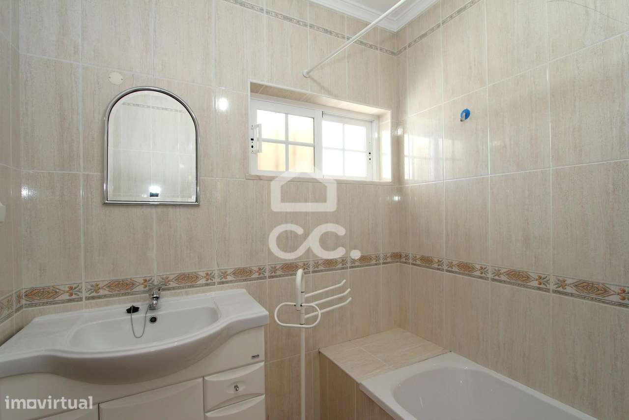 Moradia T3 em Pêra, conforto e a tranquilidade perto da praia-12