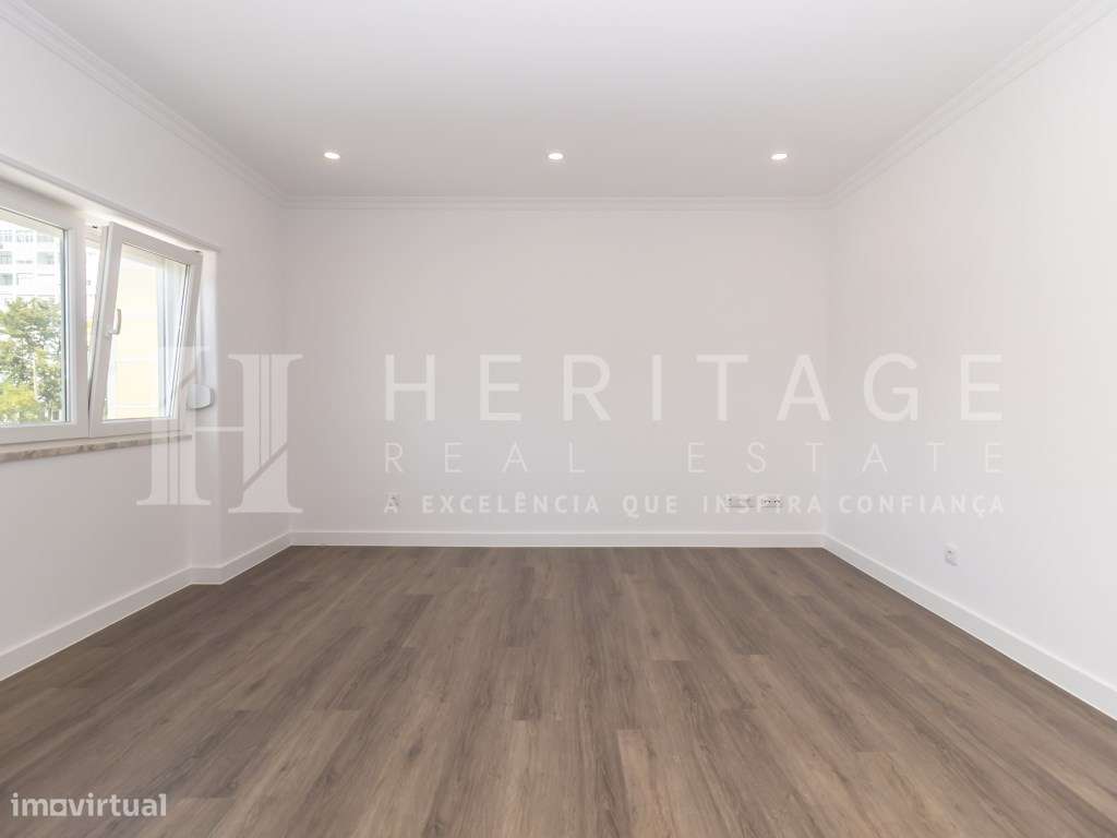 T2 totalmente remodelado na prestigiada Avenida do Bocage-12