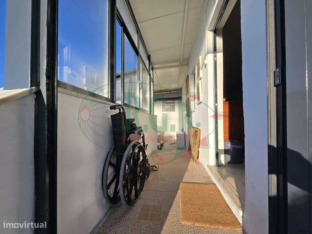 MORADIA T2 VISTAS RIO E PORTO-18