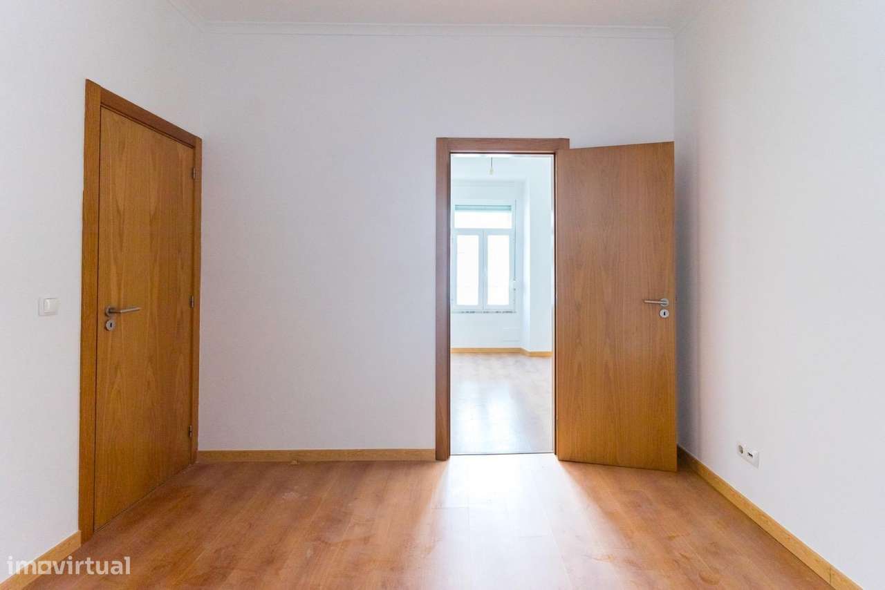 T2+1 pronto a habitar no centro de Lisboa!-17
