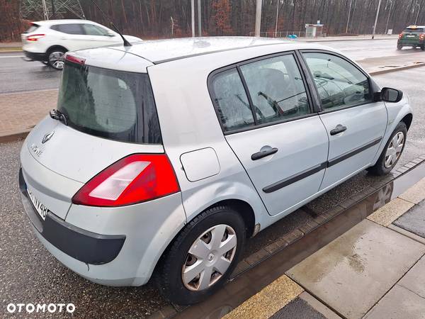 Renault Megane II 1.5 dCi Confort Dynamique - 4