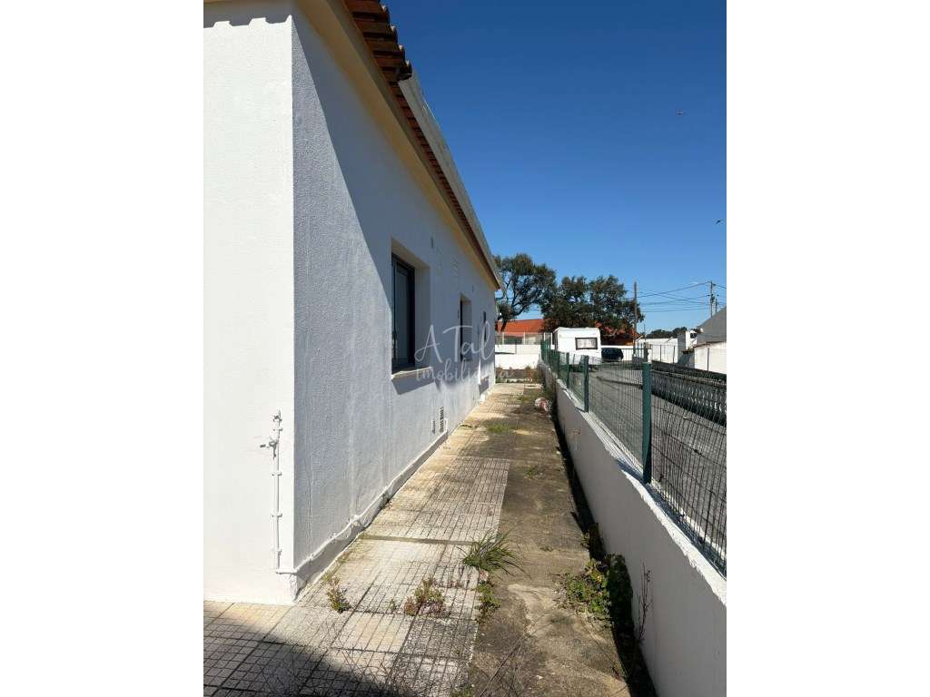 Oportunidade para Investimento - Antiga Fábrica com Potencial de Re... - Grande imagem: 3/26