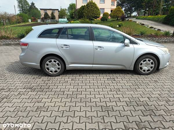 Toyota Avensis 2.0 D-4D Luna - 5