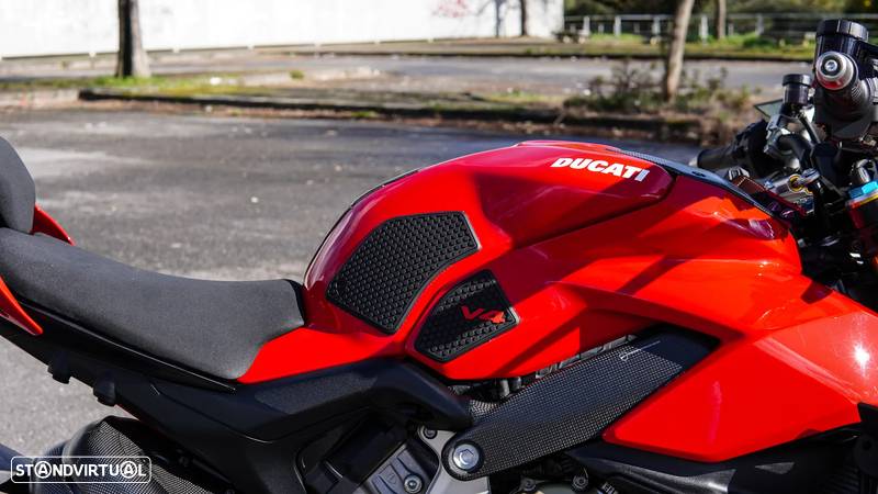 Ducati Streetfighter V4S Carbon Edition - 9