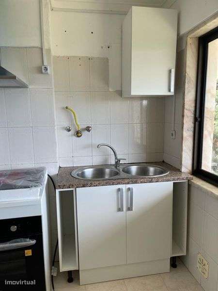 T0+2 arrendado perto estação Rinchoa - Grande imagem: 5/10