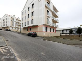 Apartamento T2 de excelentes àreas numa zona residencial calma da N... - Grande imagem: 2/30