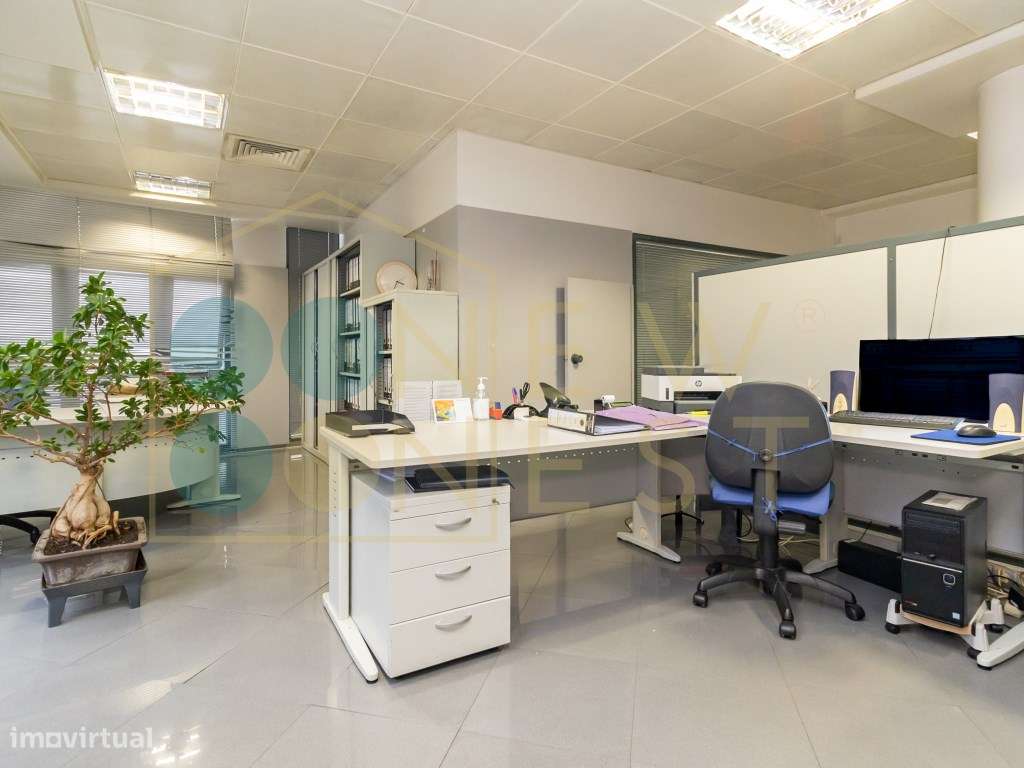 Escritório amplo com terraço de 77m2 na baixa de Setúbal, com possi...-19