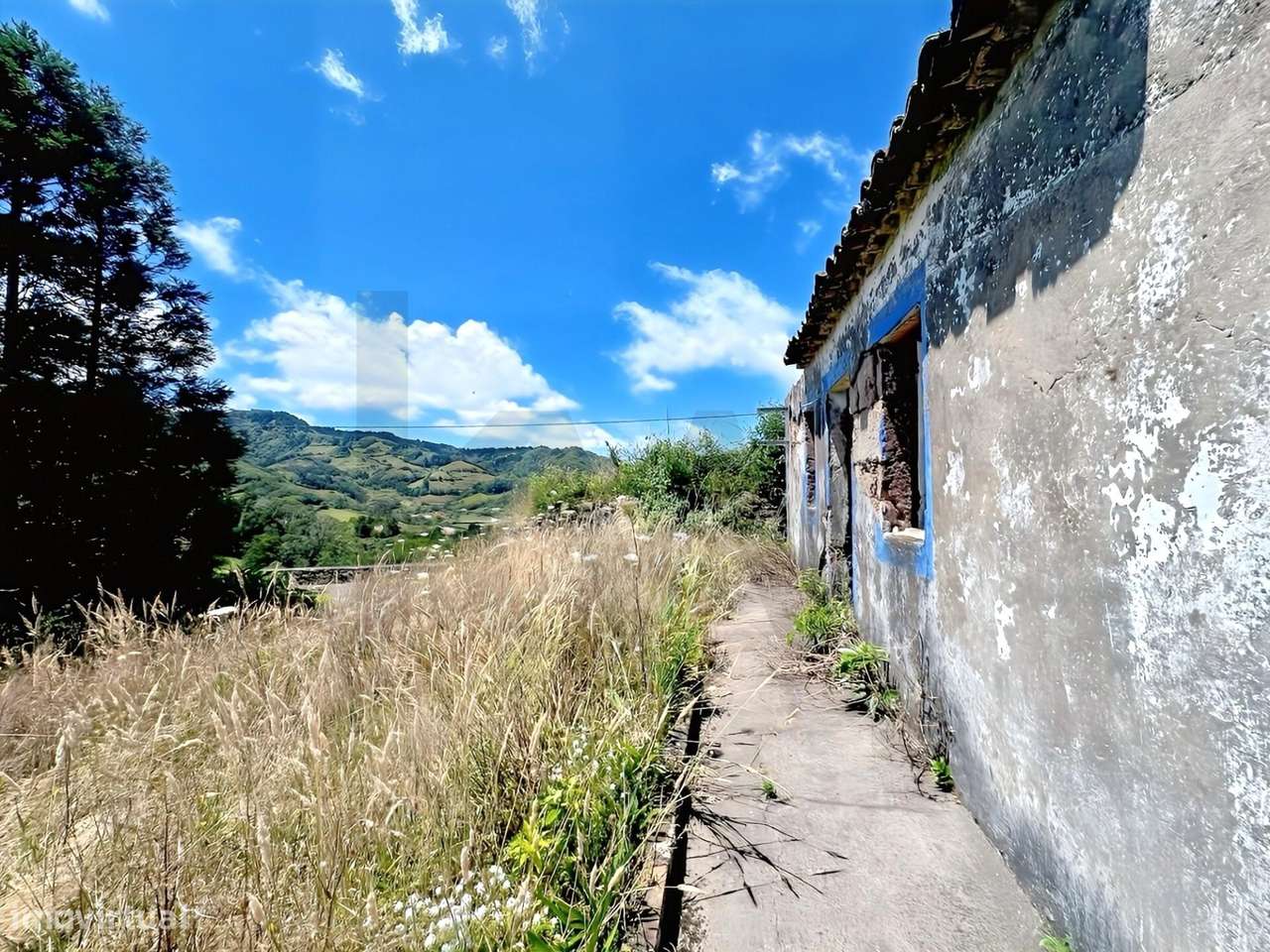 Moradia T1 em Ruína com Projeto Aprovado | Arrebentão – Santa Bárba - Grande imagem: 3/7