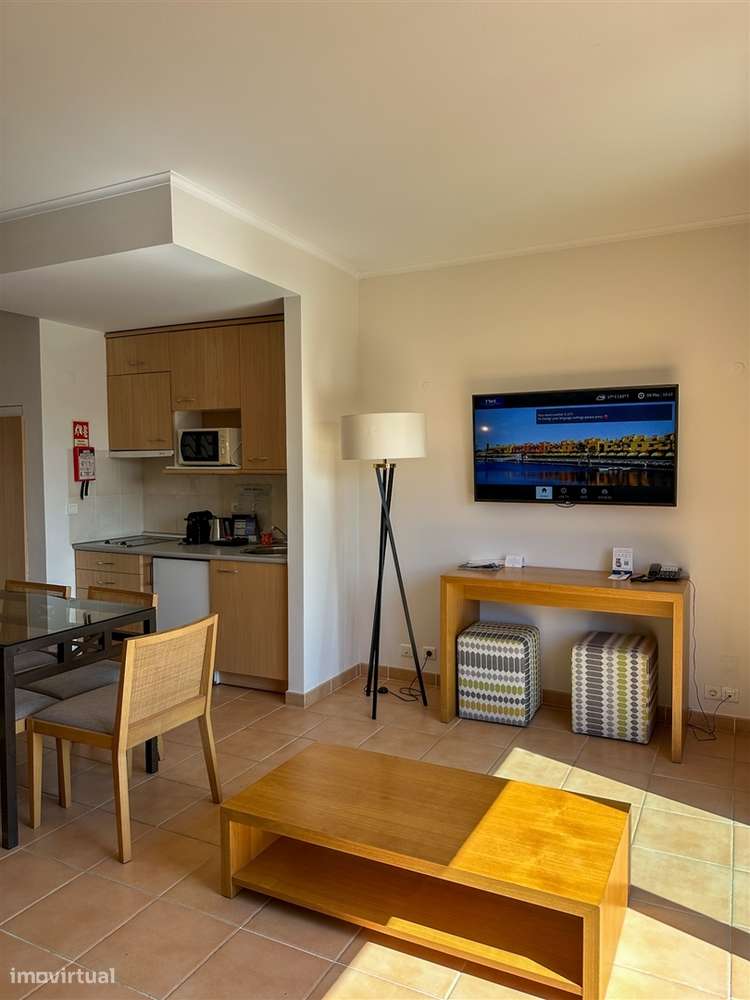 Apartamento T2 com Vista Mar e Rio na Marina da Praia da Rocha – Porti-10