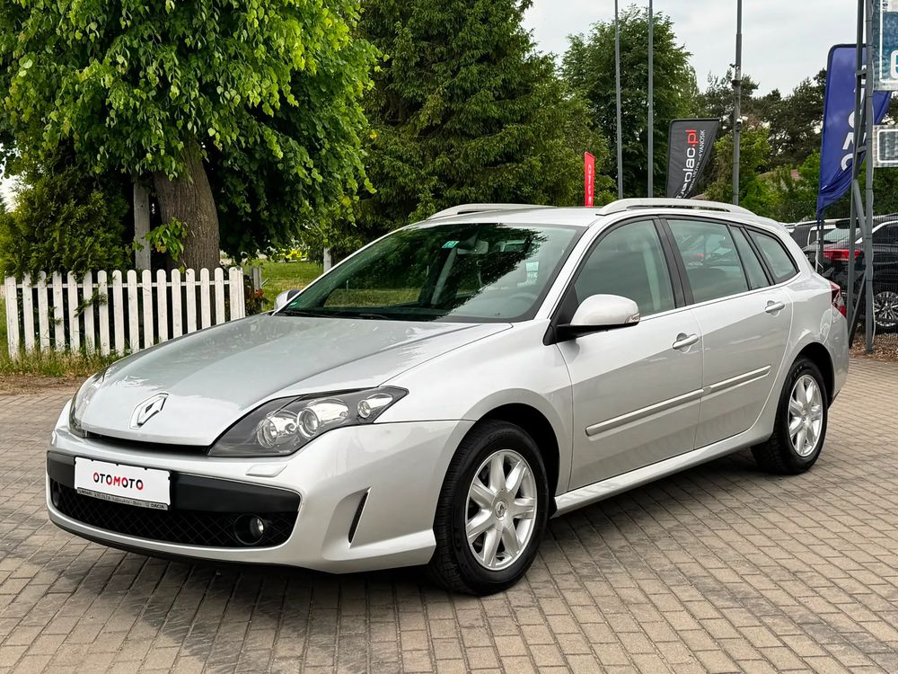 Renault Laguna III (2007-) 2.0 Privilege Etanol 2011