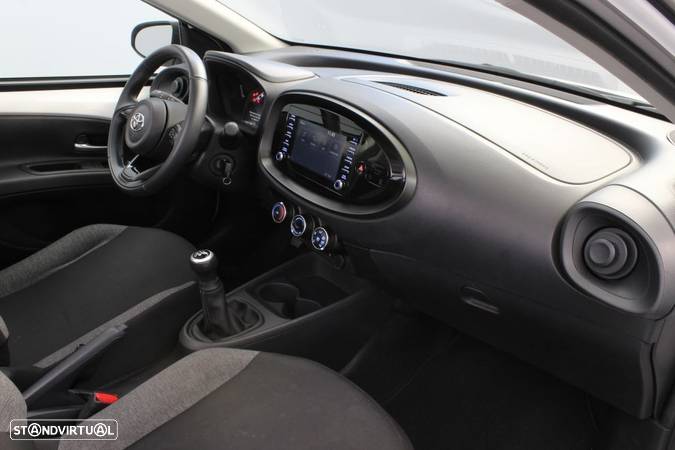 Toyota Aygo X 1.0 Envy - 19