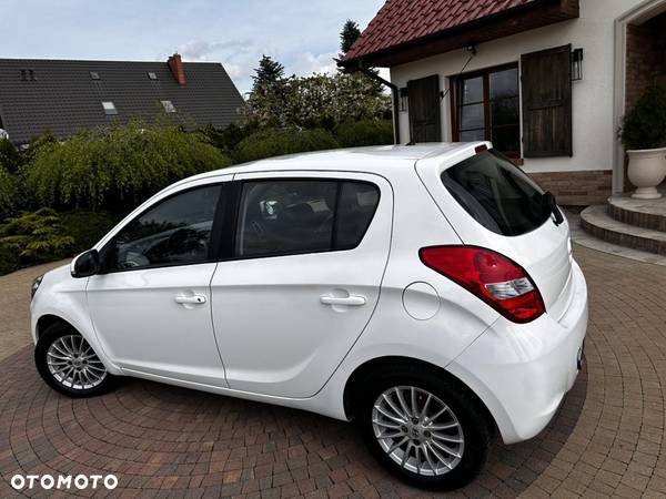 Hyundai i20 1.25 Classic + - 30