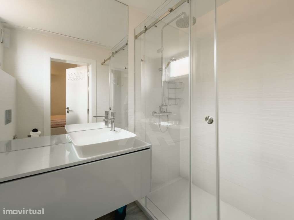 Apartamento T5 na Quinta da Martinha-25