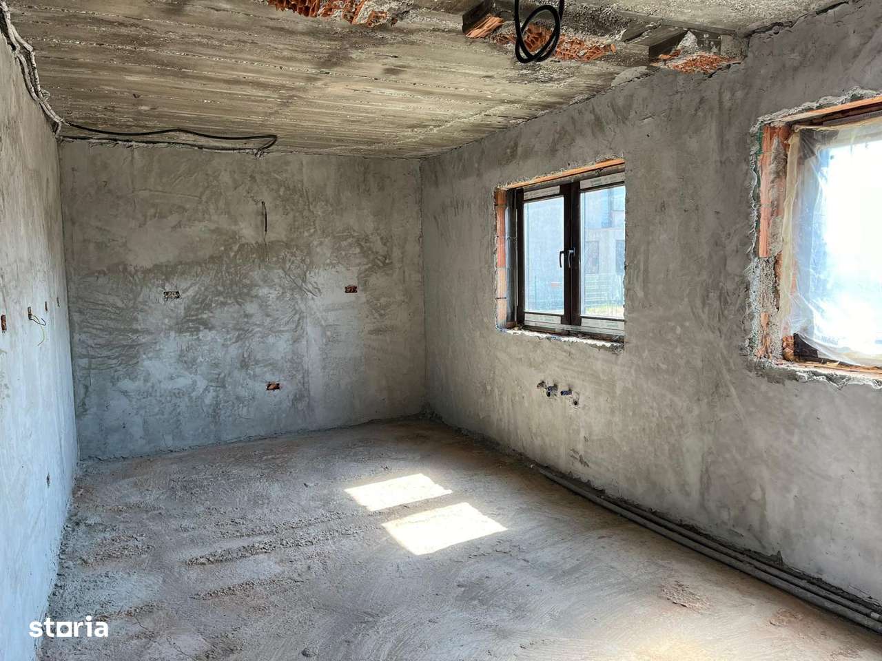 Investiei Haieu casa tencuita interior,instalatii, curent,intabulata-9