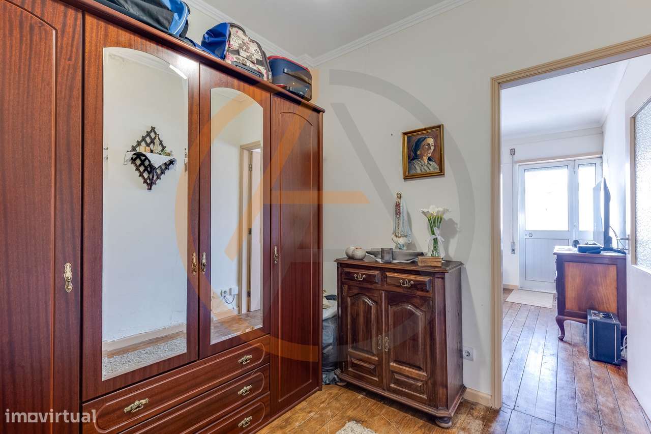 Apartamento T1 com Espaço Exterior | Cedofeita-19