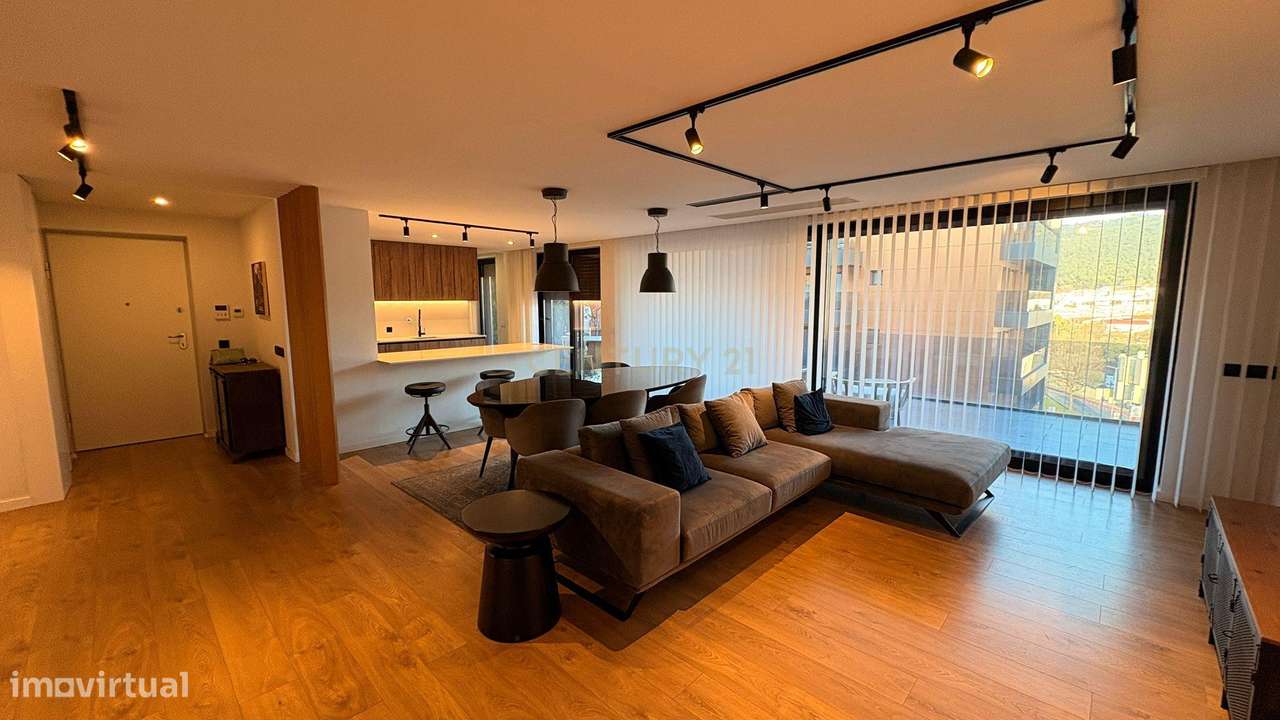 Belíssimo T4 para arrendar mobilado, equipado e decorado em Fraião, Br - Grande imagem: 4/38