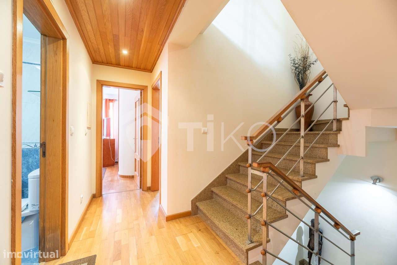 Moradia, 342 m², Charneca de Caparica e Sobreda-42