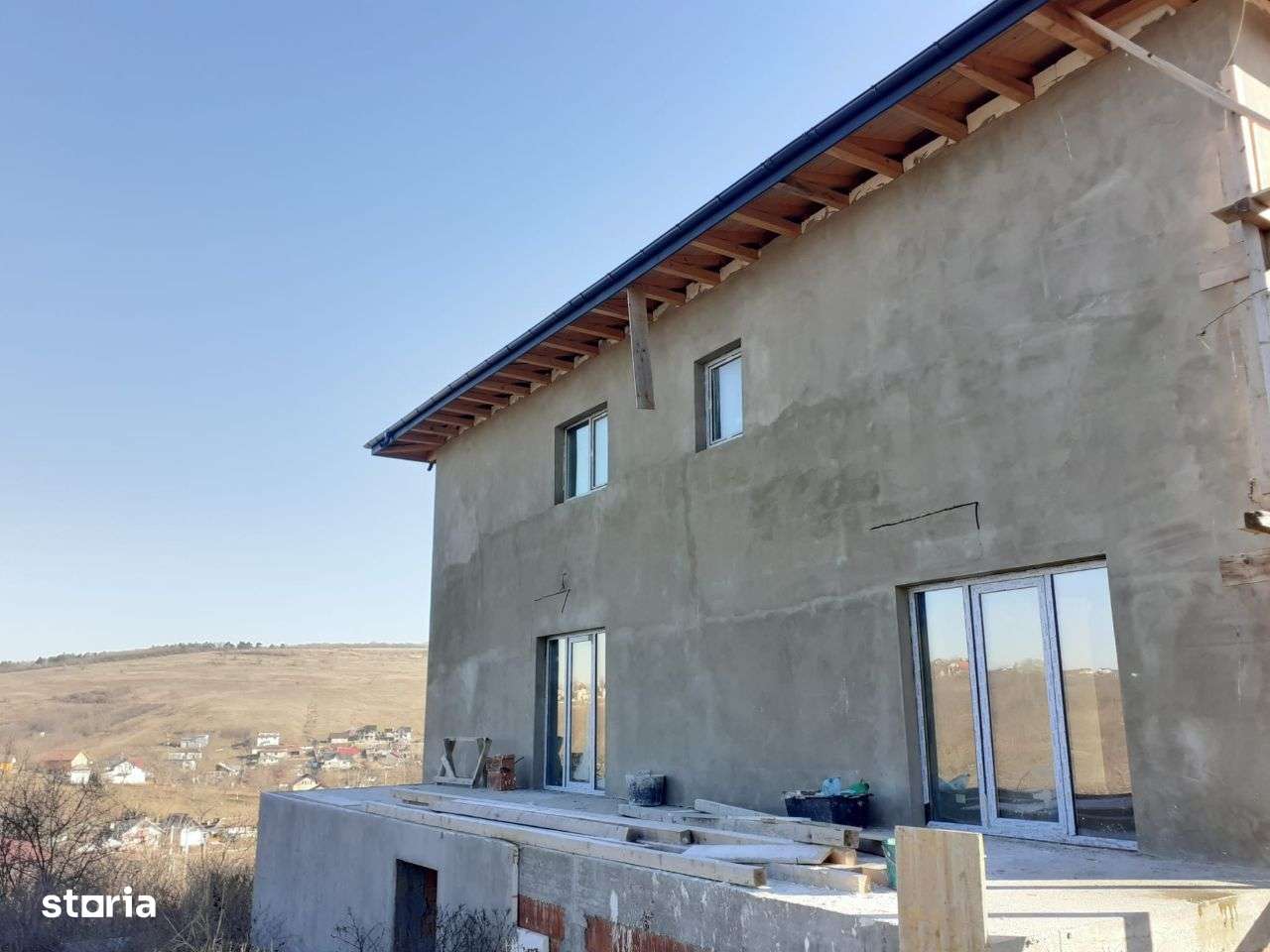 Vila Duplex De Vanzare In Rediu - Imagine principală: 2/9