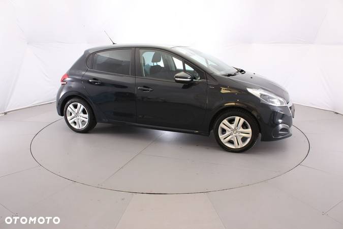 Peugeot 208 1.2 PureTech GPF Signature S&S EAT6 - 17