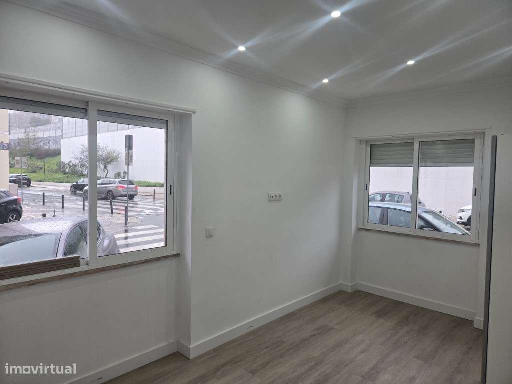 T3 totalmente remodelado (a estrear) | 85 m² | Cacém - zona tranqui...-1