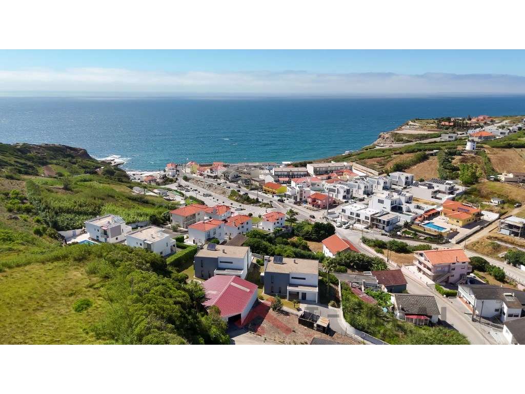 Moradia T4 com Vista de Mar-7