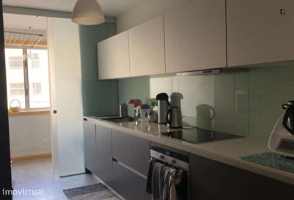 Quarto - localizado em Leça da Palmeira Porto - Grande imagem: 5/7