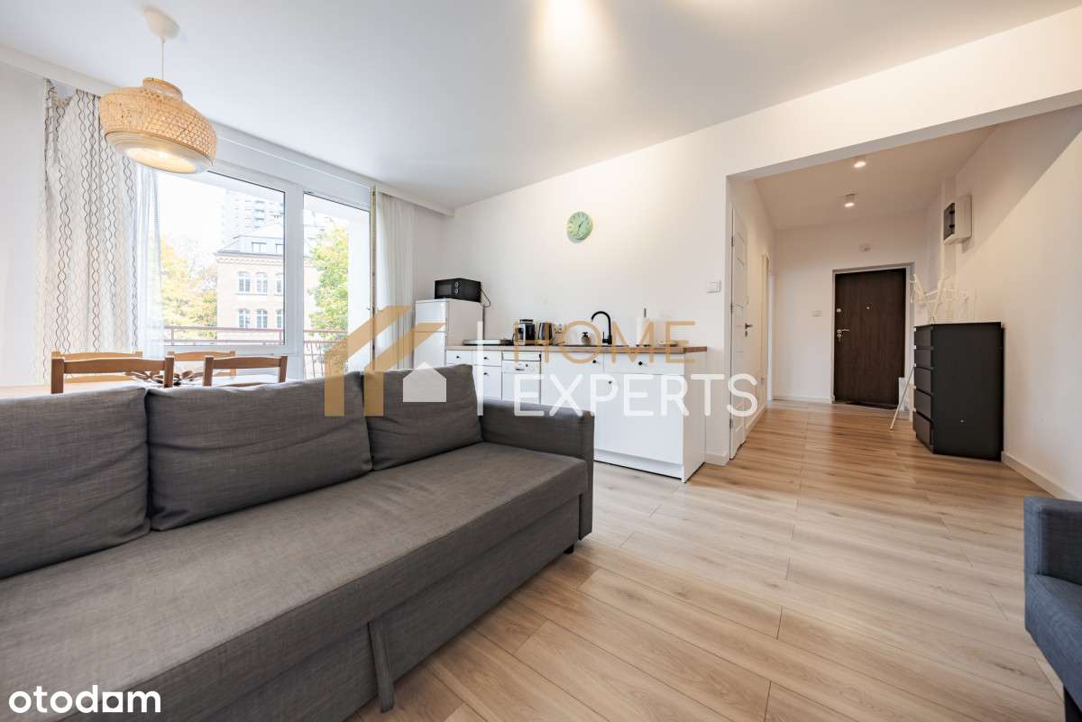 Przestronne dwa pokoje przy Stoczni-7