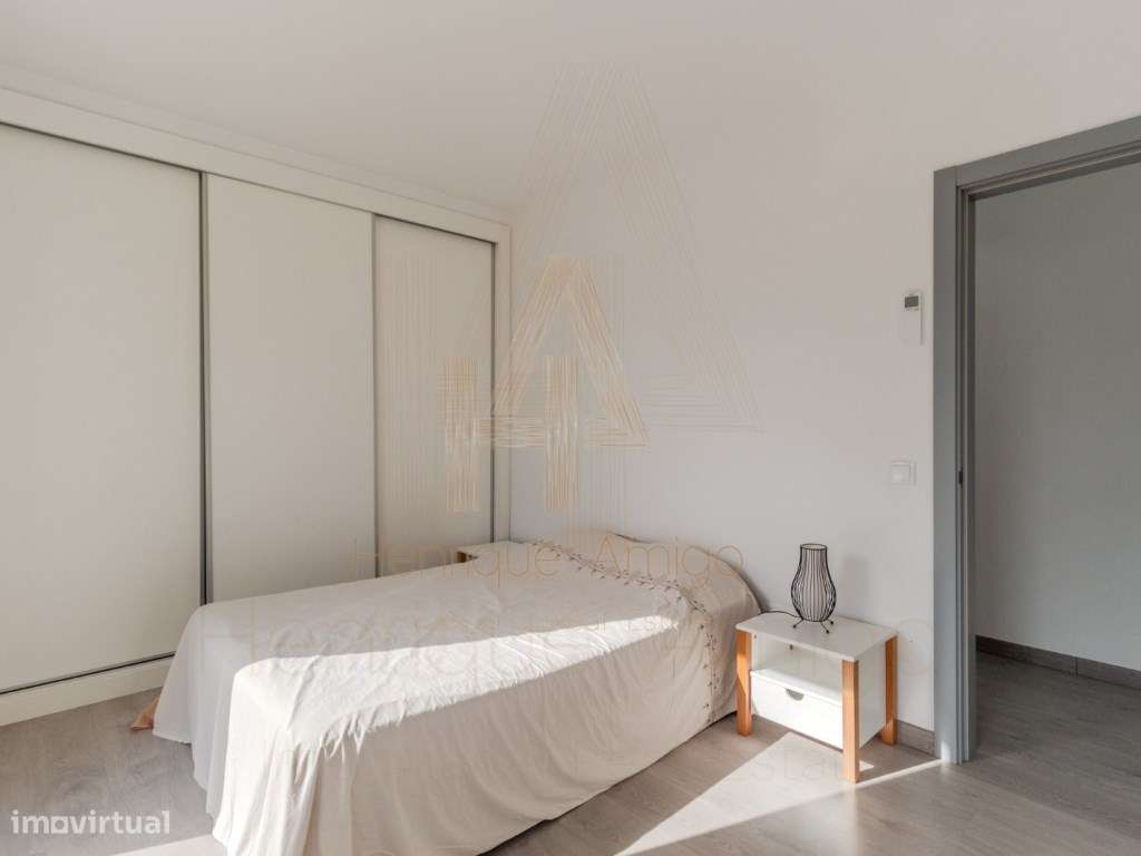 Moradia T4 com piscina em Castelo (Sesimbra)-18