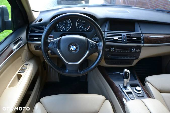 BMW X5 3.0sd xDrive - 11