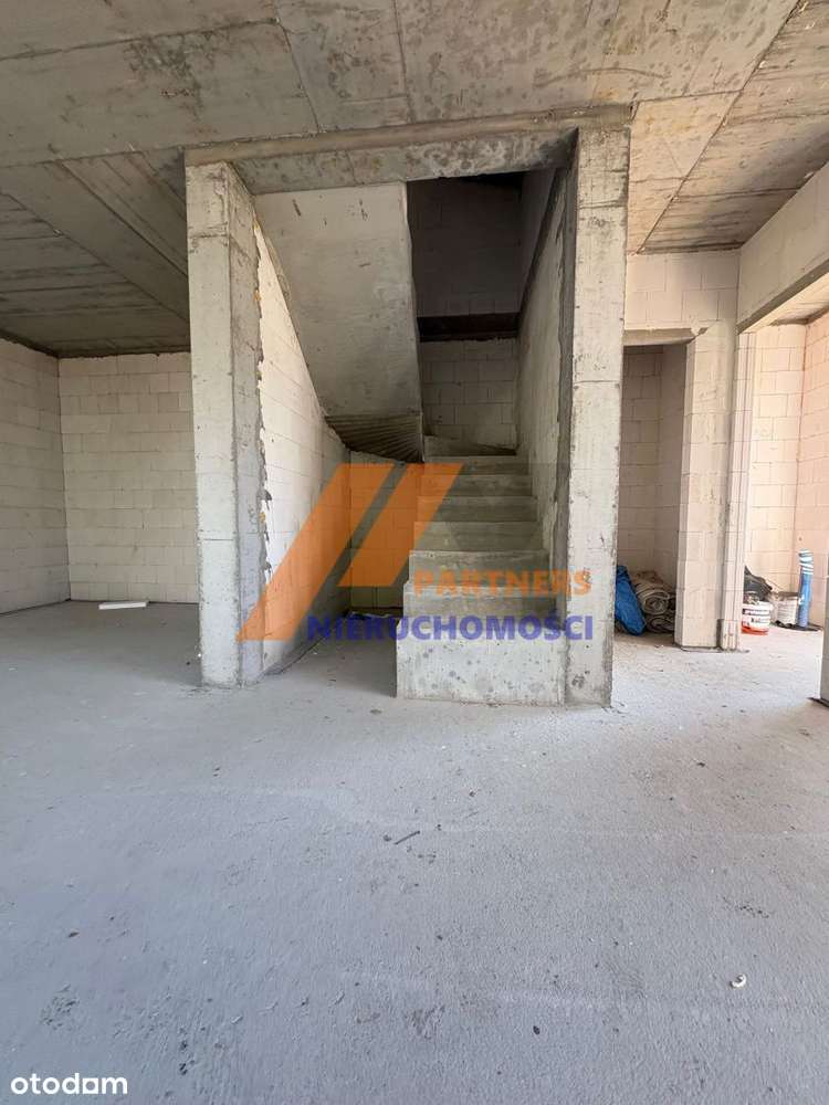 Segment z ogrodem i poddaszem użytkowym.-2