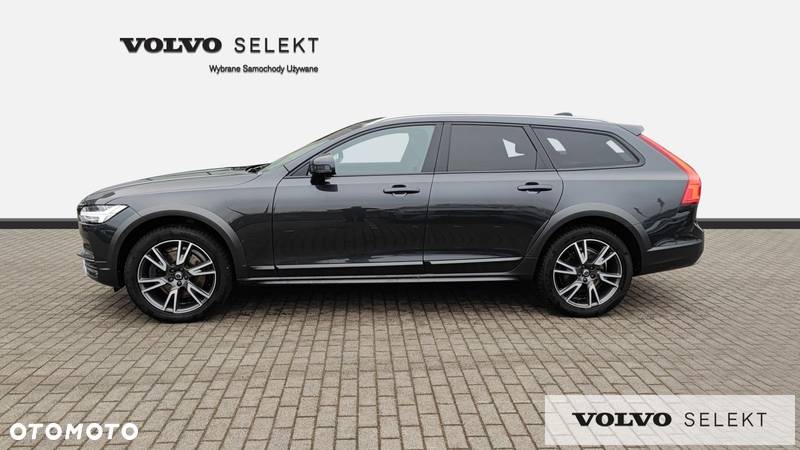 Volvo V90 Cross Country - 3