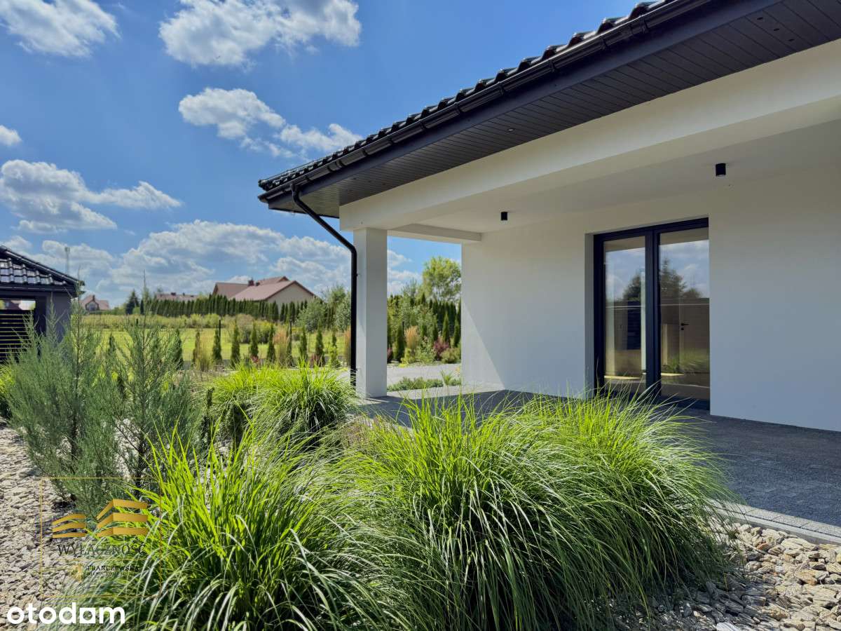 Nowy, parterowy dom przy lesie | 5 pokoi | 181 m2