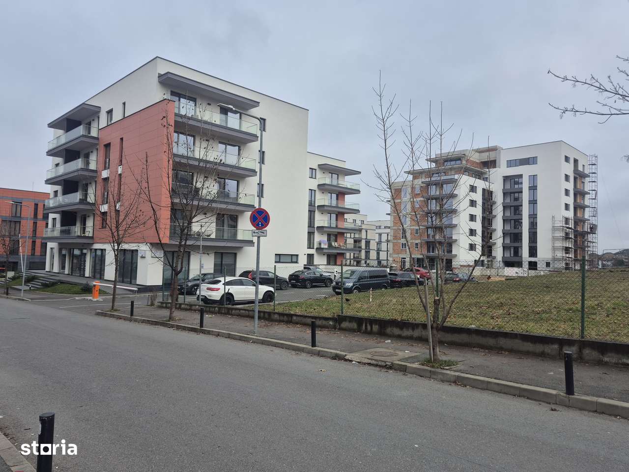 Vand apartament 2 camere - zona Andrei Muresanu - Imagine principală: 5/17