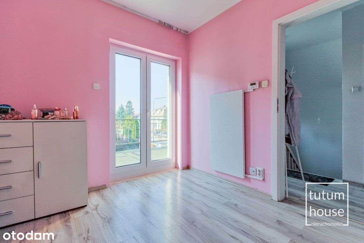 Przestronne Piętro Domu z Ogrodem | Dla Rodziny!-9