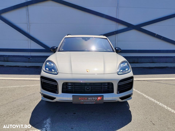 Porsche Cayenne - 9