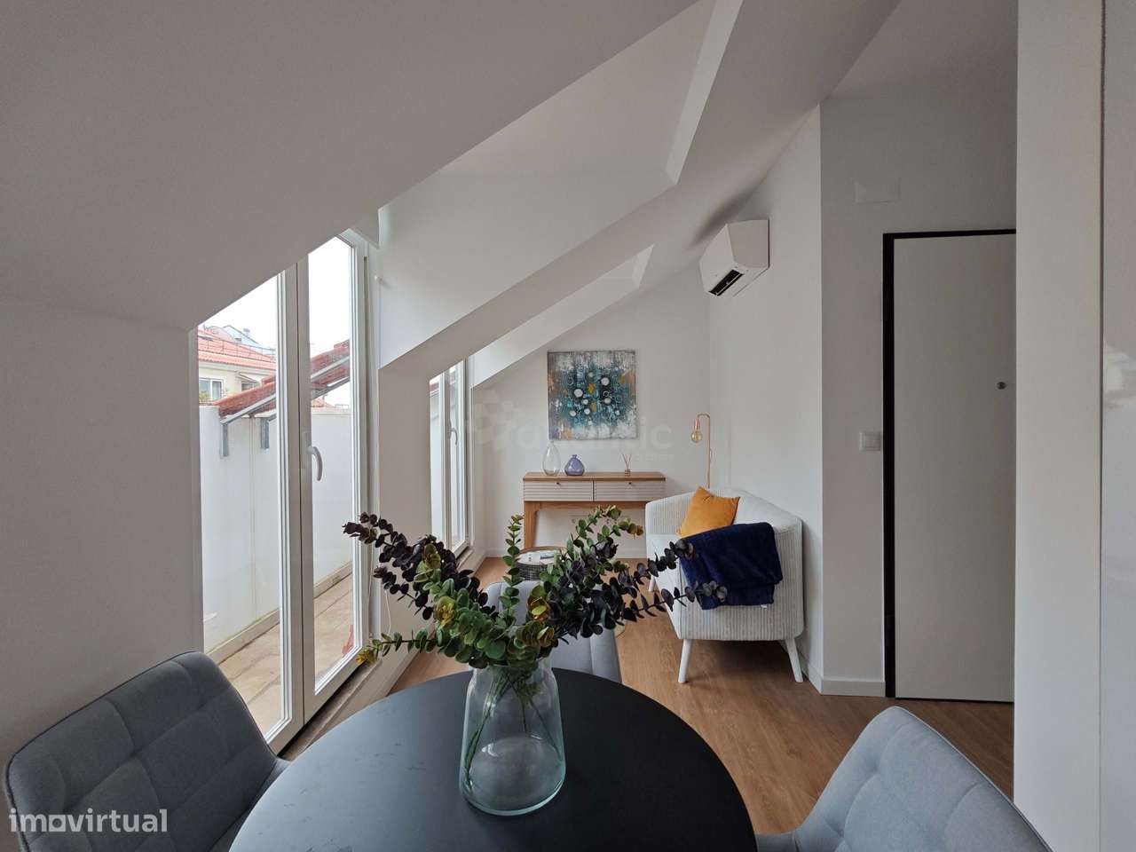 Apartamento com terraço perto do Metro - Grande imagem: 2/25