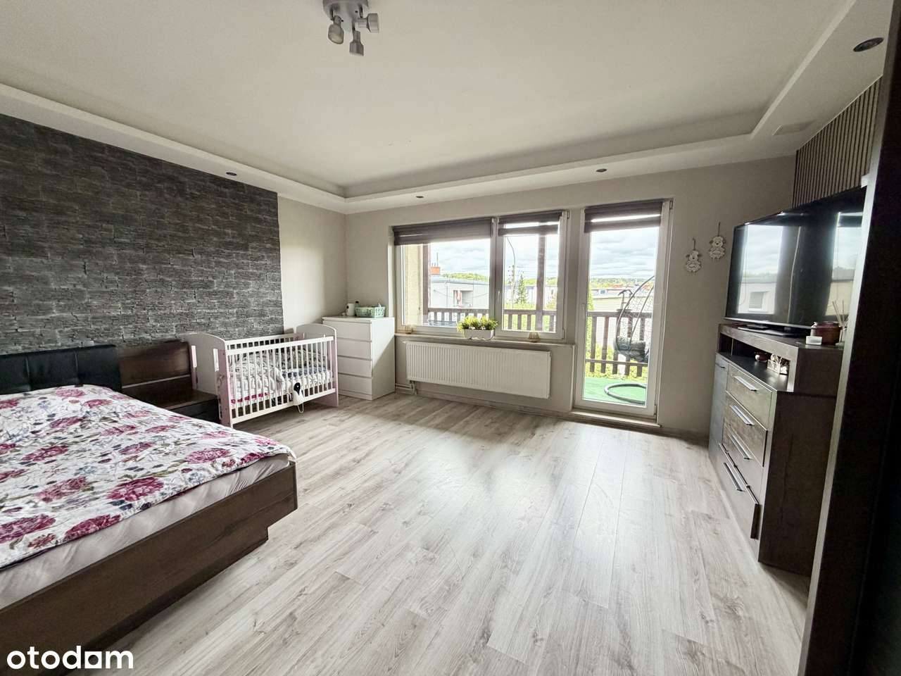 Przestronne mieszkanie 120 m²| 2 balkony| garaż| piwnica| 1 min do SKM-12