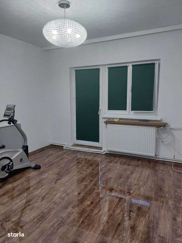 Vand apartament 3 camere - Imagine principală: 5/7