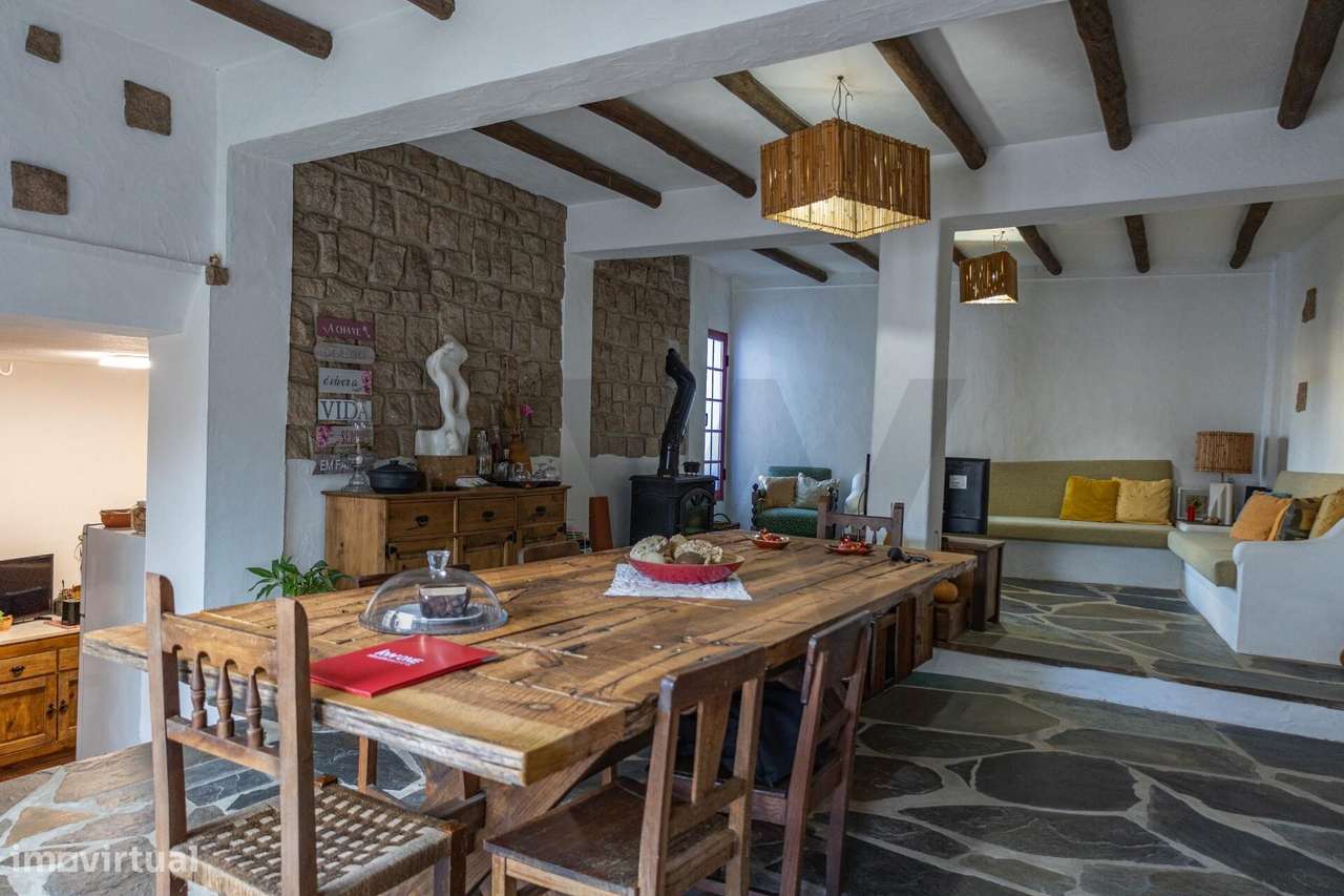 Moradia Rústica com terreno de 1750m2 - Rio de Moinhos, Borba - Grande imagem: 2/55